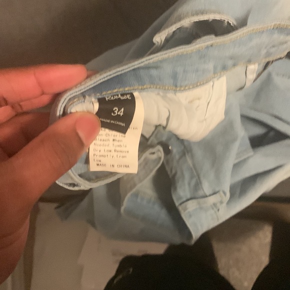 Light Blue Jeans - Picture 3 of 3